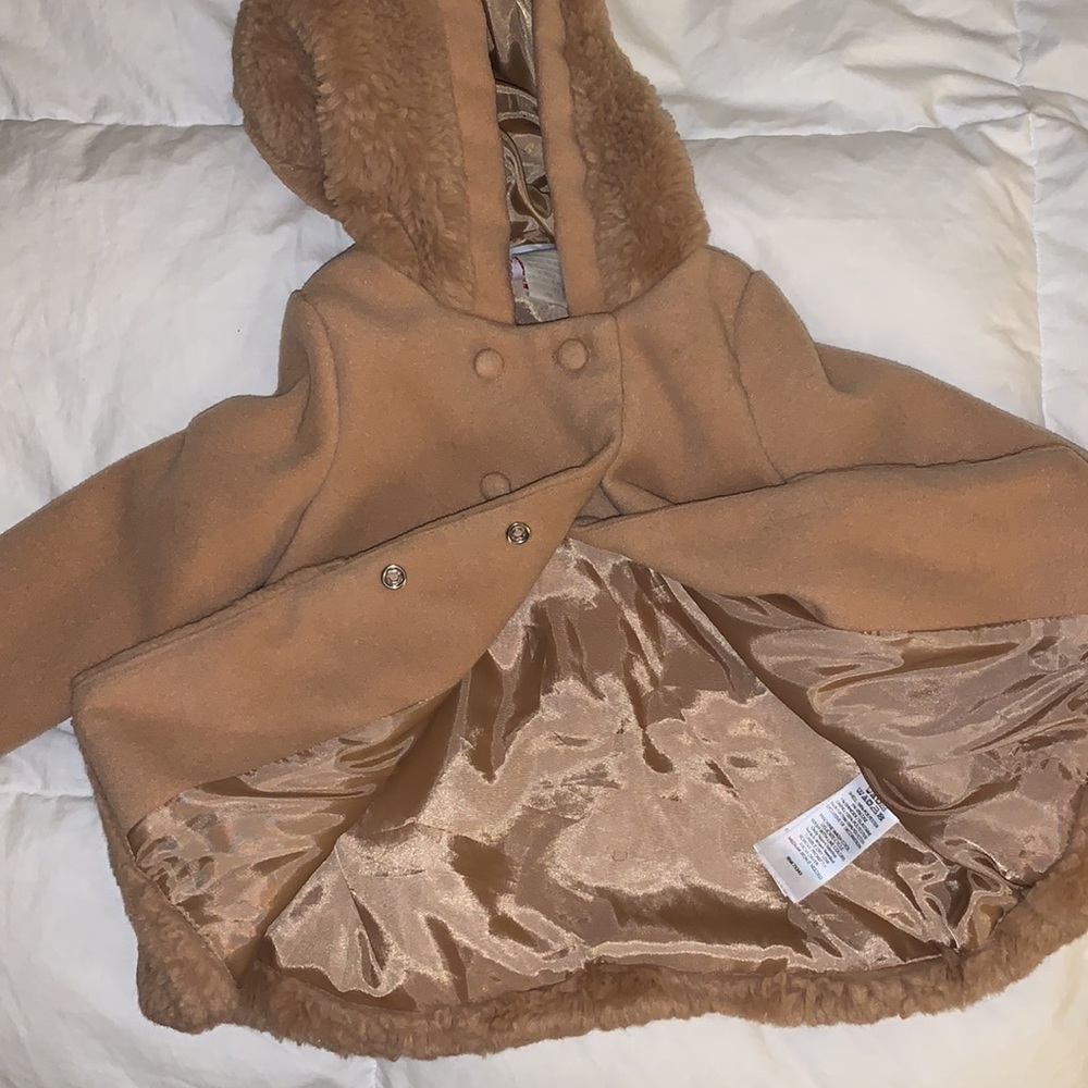 Kids Tahari two button coat size 12 months - with matching gloves - Picture 8 of 8